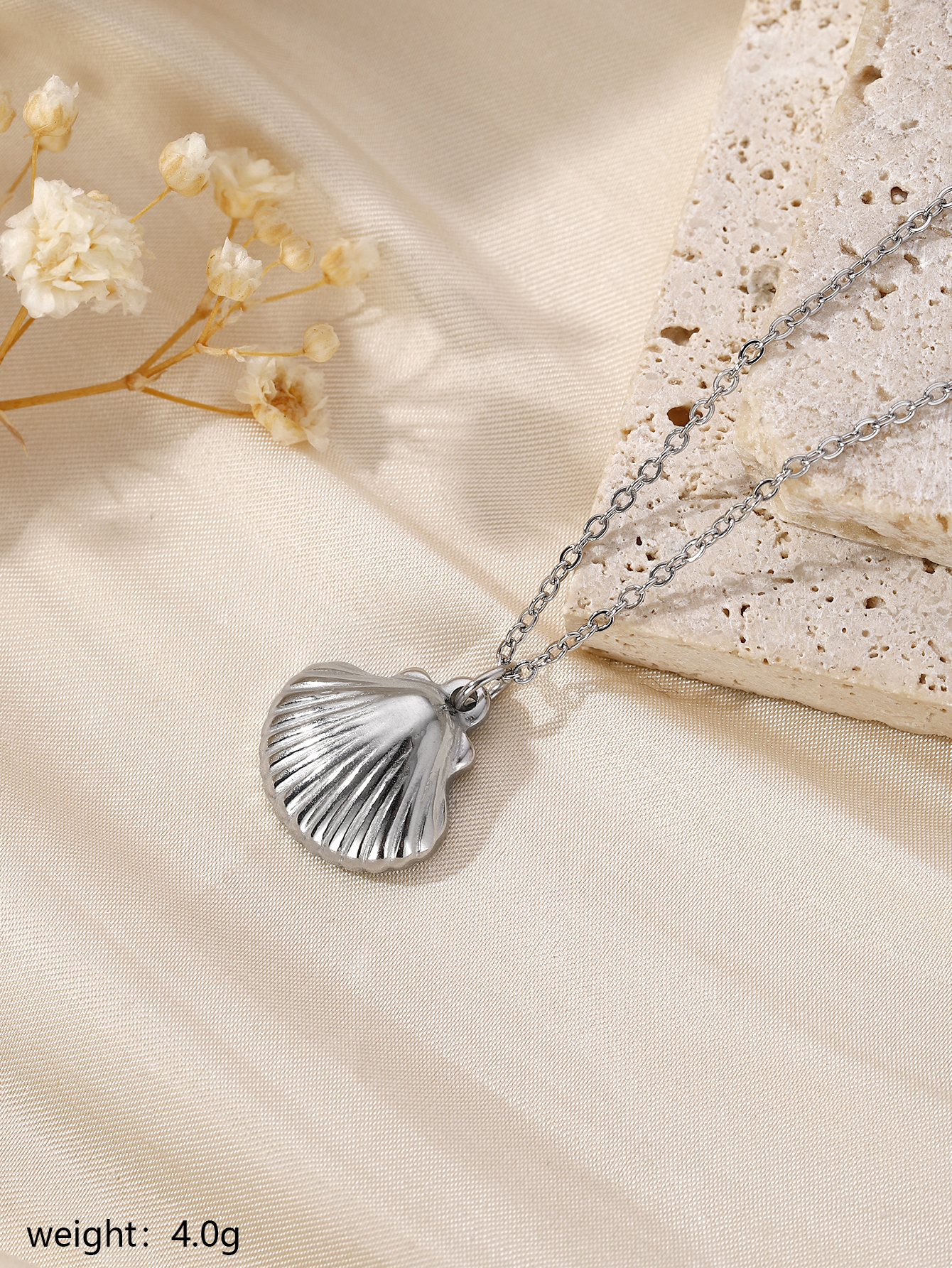 304 Stainless Steel Silver Plated Modern Style Simple Style Commute Starfish Heart Shape Shell Pendant Necklace display picture 41
