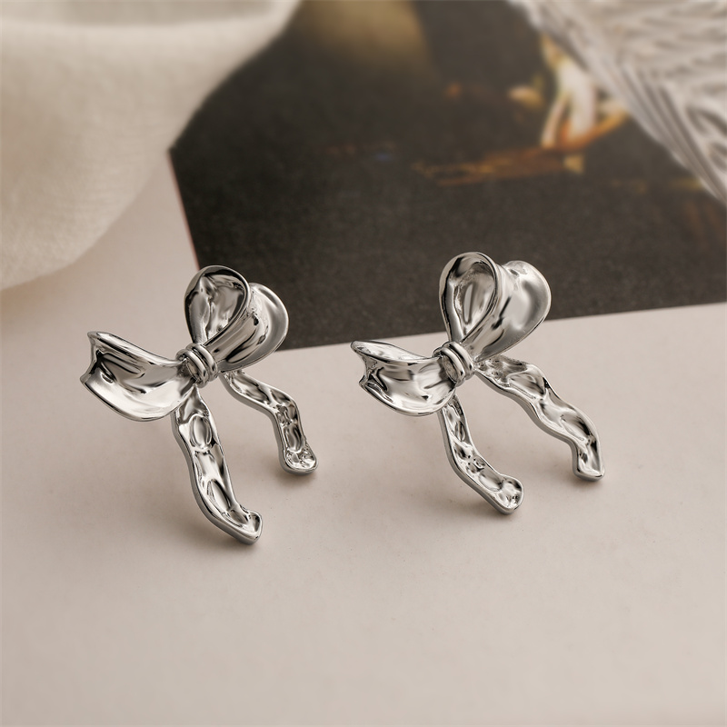 1 Pair Elegant Bow Knot Plating Inlay Copper Zircon Gold Plated Ear Studs display picture 3
