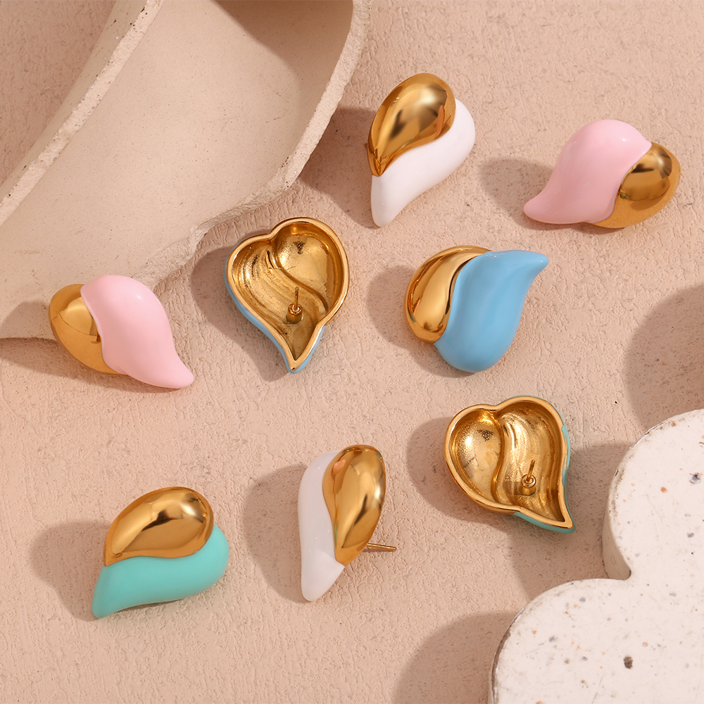 1 Pair Sweet Simple Style Heart Shape Plating 304 Stainless Steel 18K Gold Plated Ear Studs display picture 6