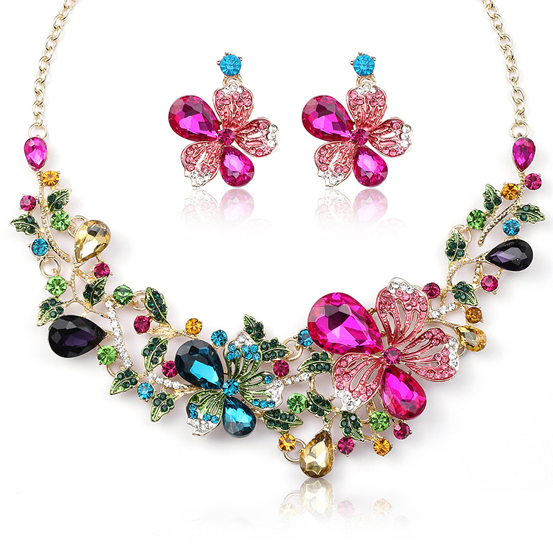 Elegante Glamour Lujoso Flor Aleación Embutido Diamantes De Imitación Mujeres Aretes Collar display picture 16
