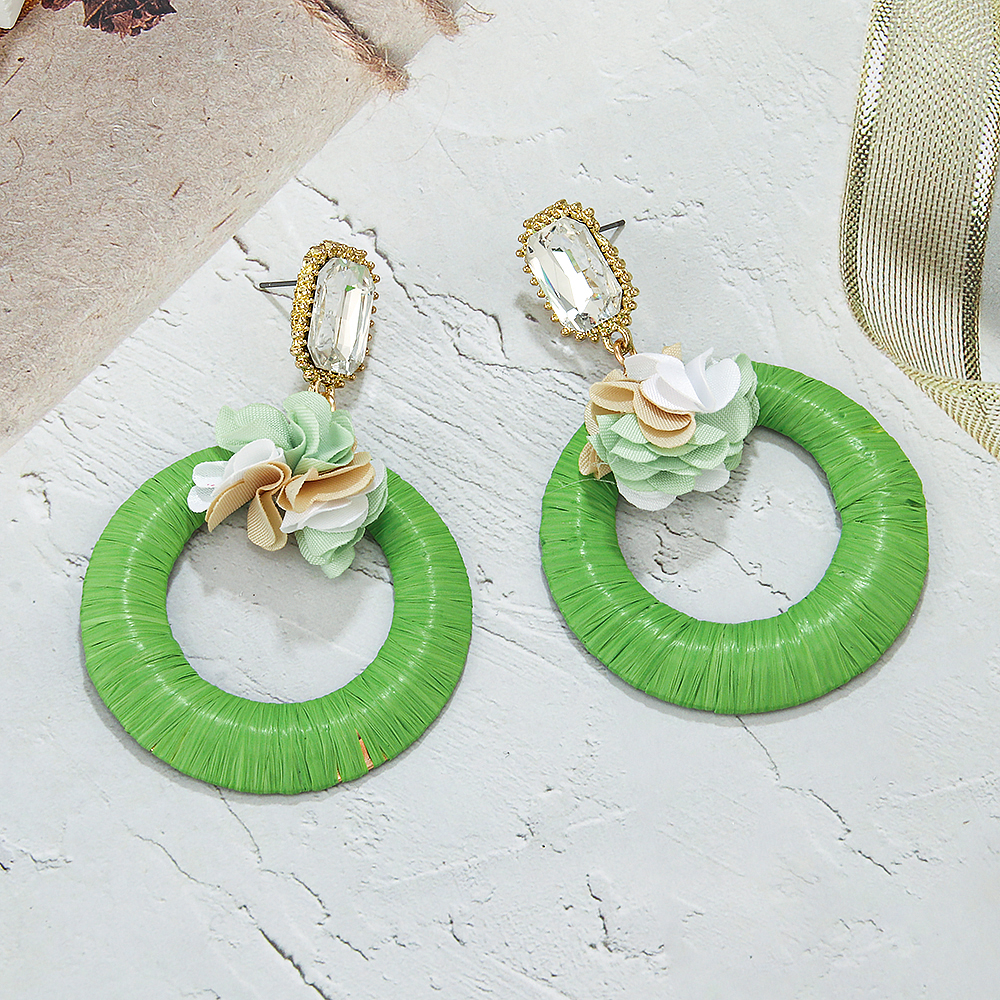 1 Pair Vacation Beach Tropical Round Flower Inlay Alloy Raffia Rhinestones Drop Earrings display picture 12