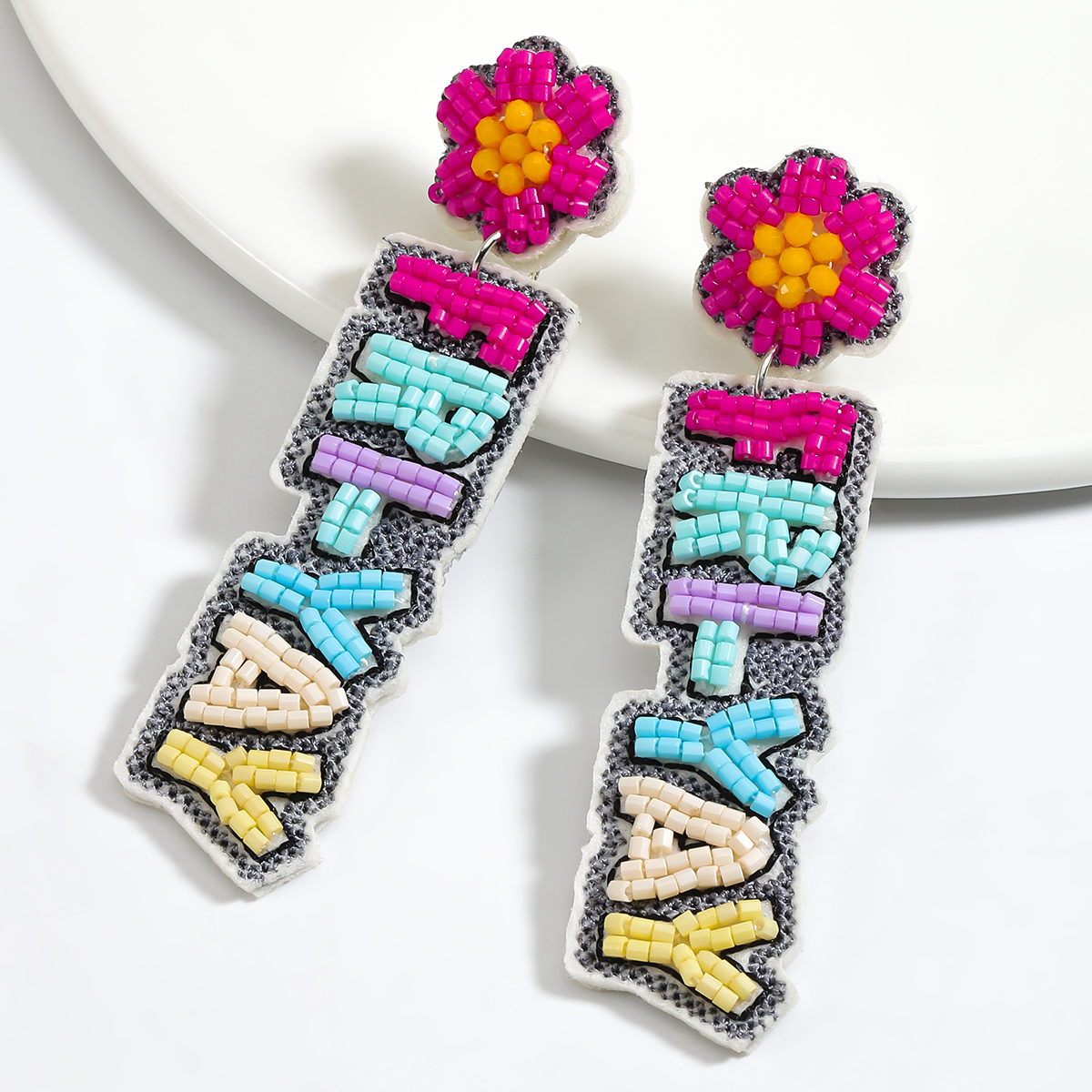 1 Pair Cute Bohemian Letter Flower Beaded Inlay Cloth Seed Bead Seed Bead Drop Earrings display picture 5