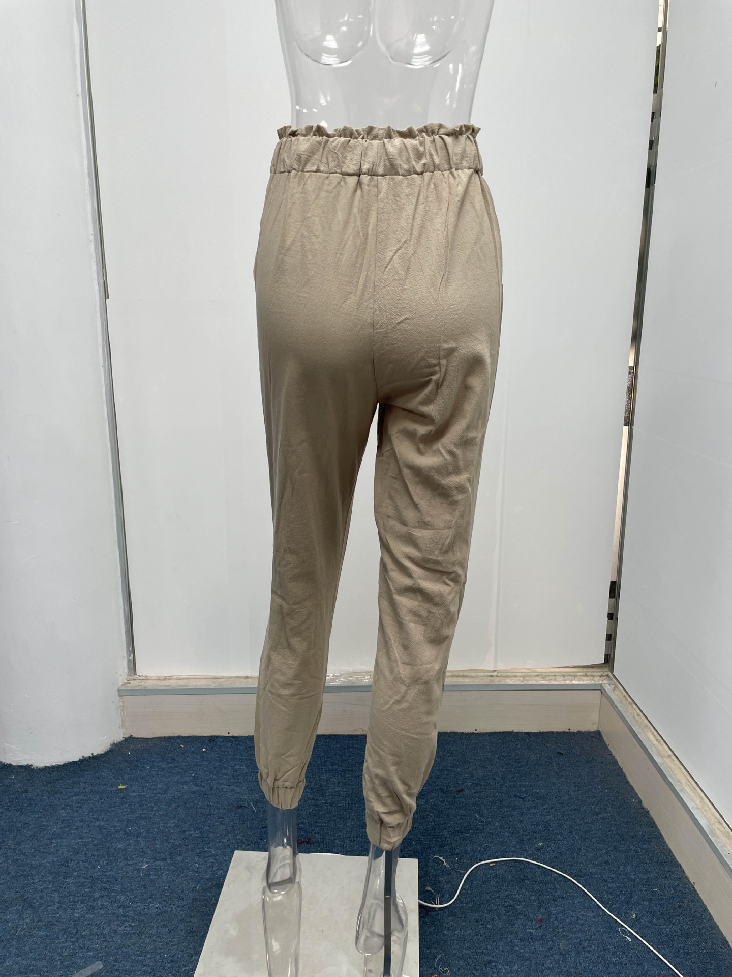 Femmes Du Quotidien Style Classique Couleur Unie Toute La Longueur Plissé Pantalons Décontractés Pantalon Droit display picture 7