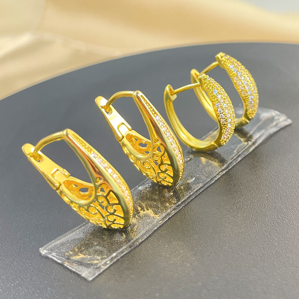 1 Pair Elegant Hip-Hop U Shape Plating Inlay Copper Zircon 18K Gold Plated Earrings display picture 7