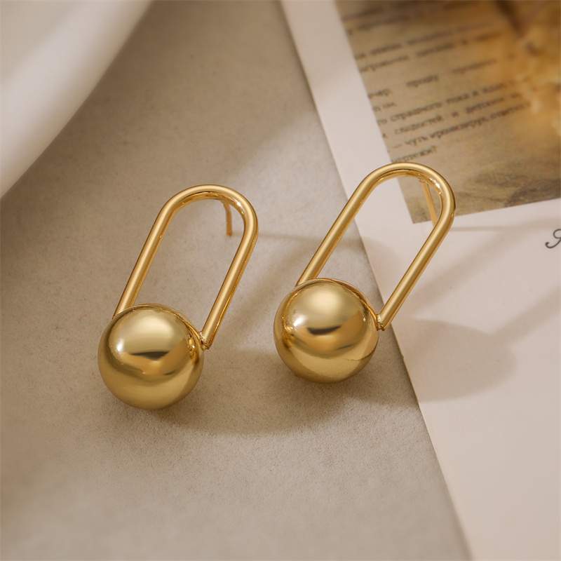 1 Pair Elegant Streetwear Solid Color Plating Copper Gold Plated Drop Earrings display picture 2