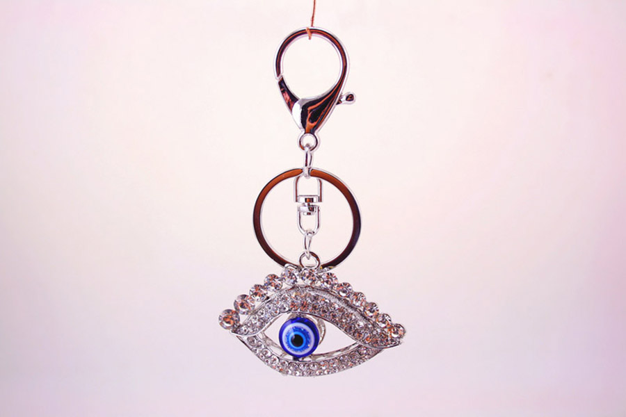 Vintage Style Devil's Eye Zinc Alloy Plating Inlay Rhinestones Women's Bag Pendant Keychain display picture 3