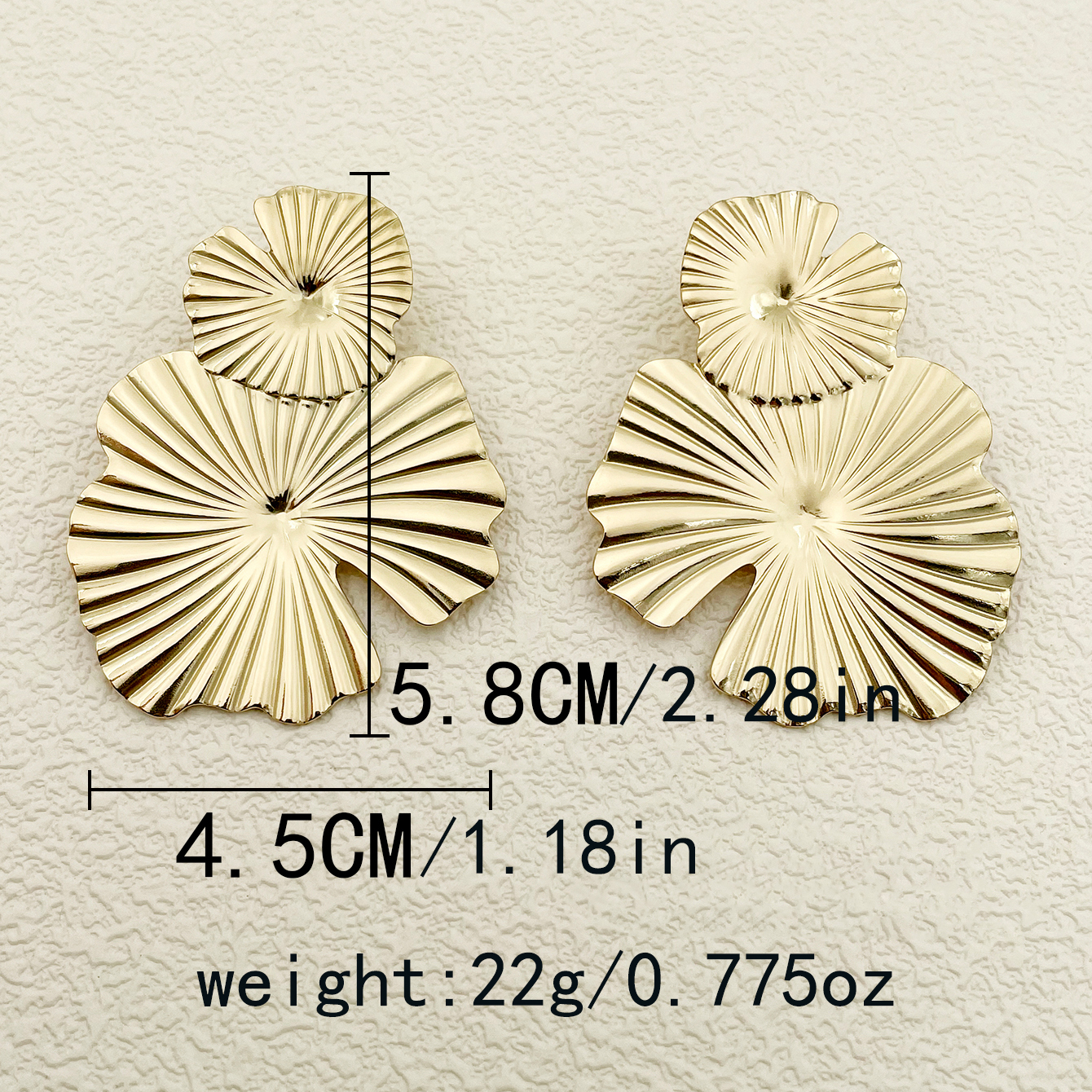 1 Pair Modern Style Classic Style Sector Plating 304 Stainless Steel 14K Gold Plated Drop Earrings display picture 7