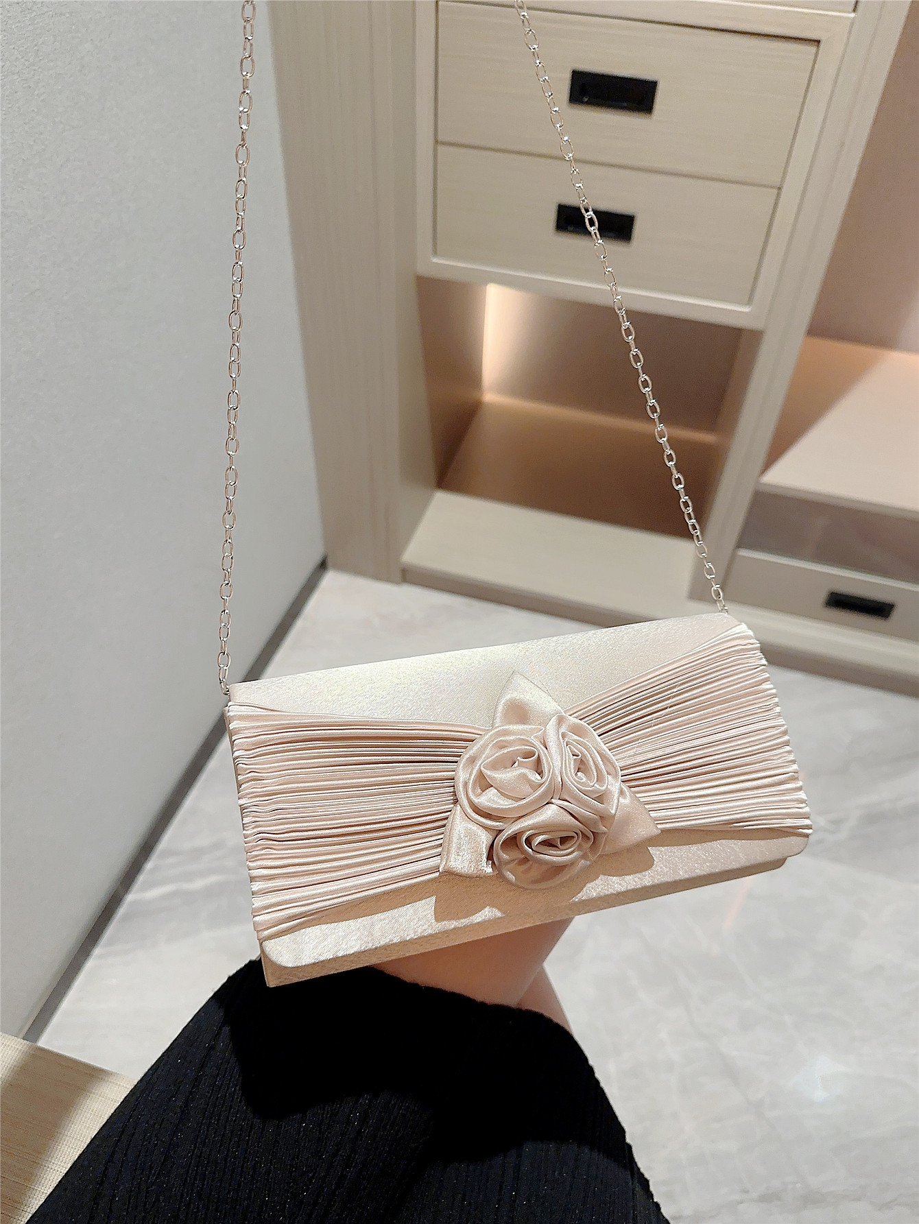 Apricot Polyester Solid Color Evening Bags display picture 3