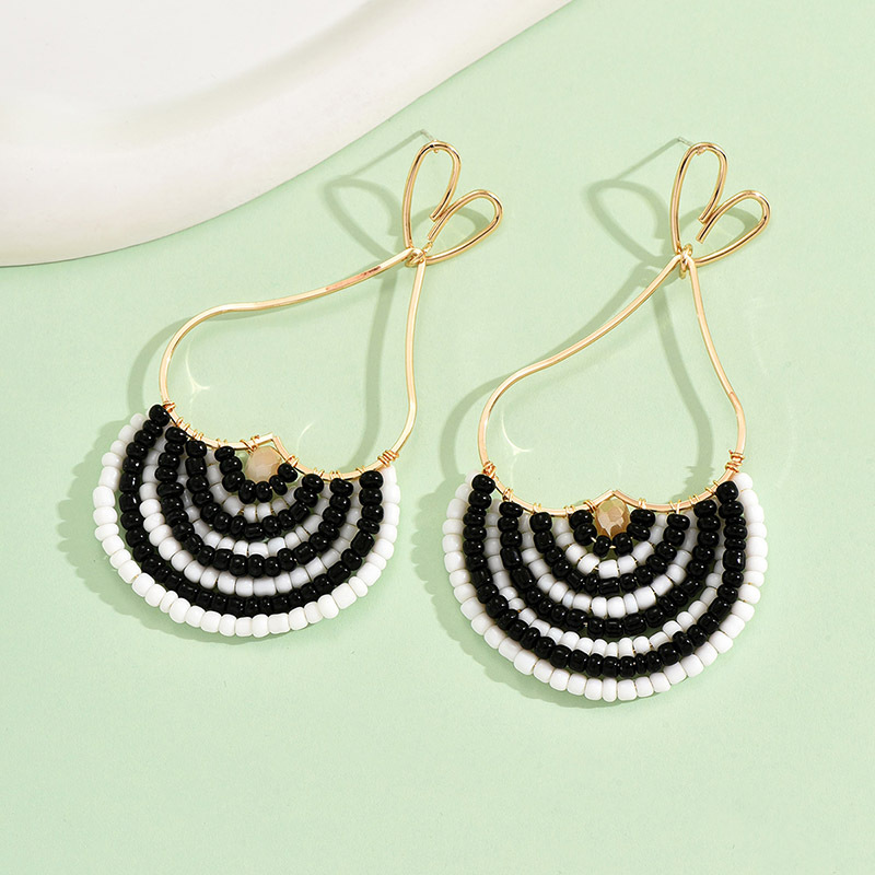 1 Pair Casual Simple Style Geometric Heart Shape Beaded Alloy Drop Earrings display picture 4