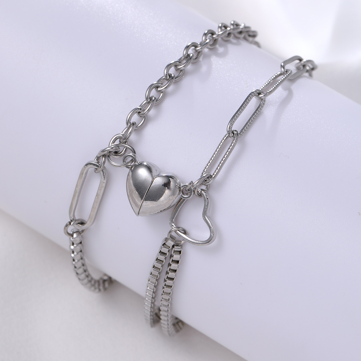Simple Style Classic Style Heart Shape Alloy Women's Bracelets display picture 4
