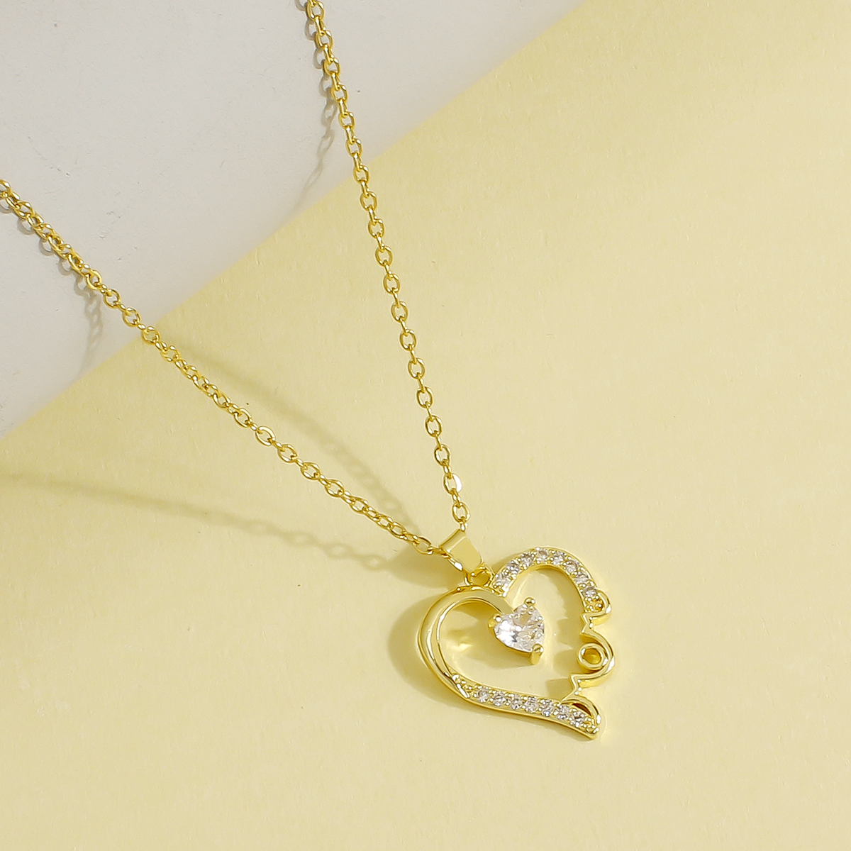 Wholesale Casual Elegant Heart Shape 304 Stainless Steel Copper Plating Inlay 18K Gold Plated Zircon Pendant Necklace display picture 8