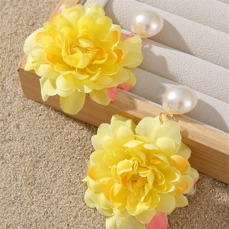 1 Paar Süss Einfacher Stil Blume Perle Tuch Tropfenohrringe display picture 3