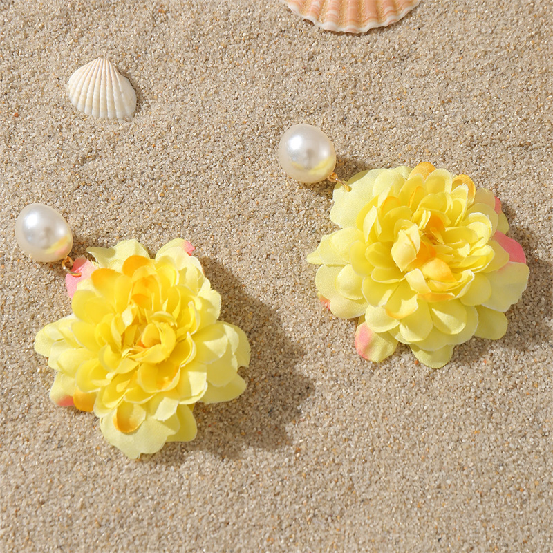 1 Pair Sweet Simple Style Flower Pearl Cloth Drop Earrings display picture 7