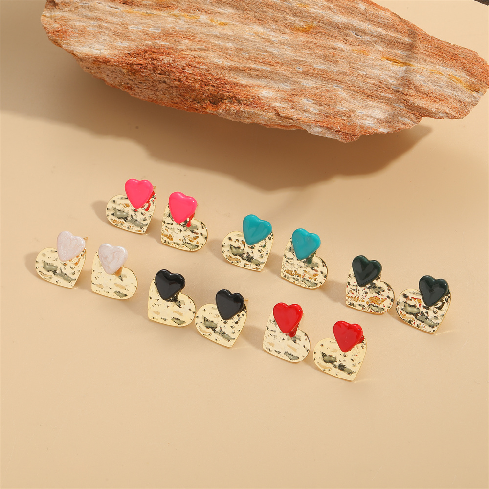 1 Pair Vintage Style Simple Style Commute Heart Shape Copper 14K Gold Plated Ear Studs display picture 4