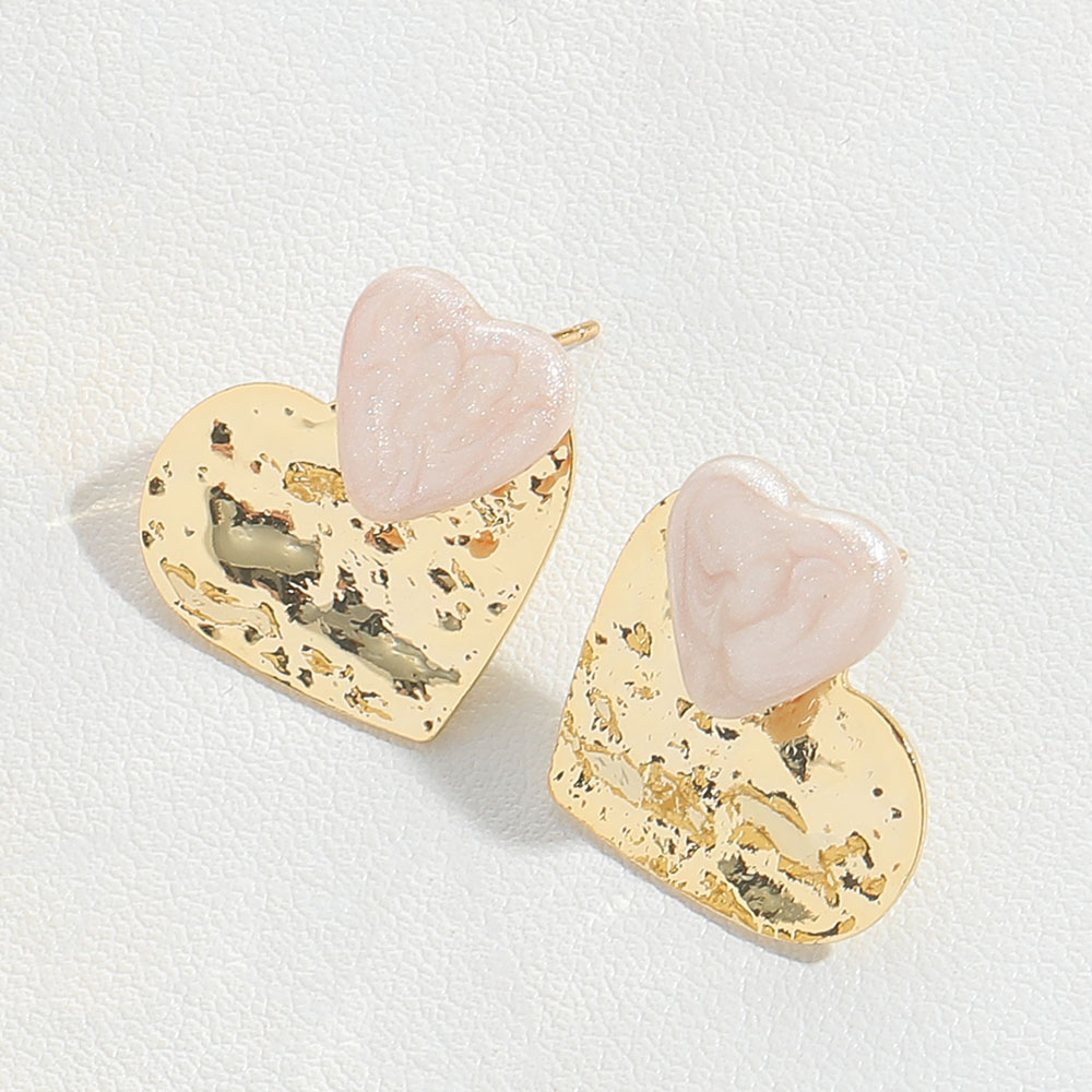 1 Pair Vintage Style Simple Style Commute Heart Shape Copper 14K Gold Plated Ear Studs display picture 6