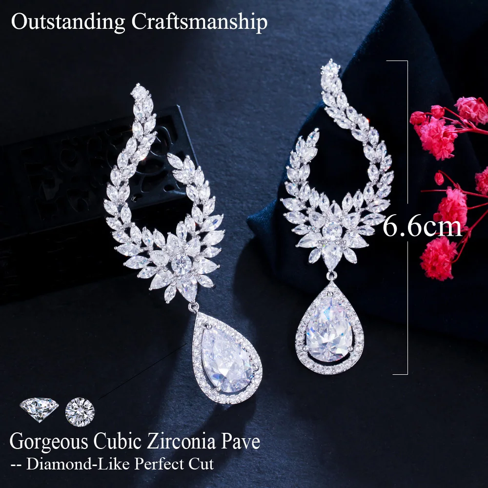 1 Paire Élégant Mariage Fleur Incruster Le Cuivre Zircon Or Blanc Plaqué Boucles D'oreilles display picture 2