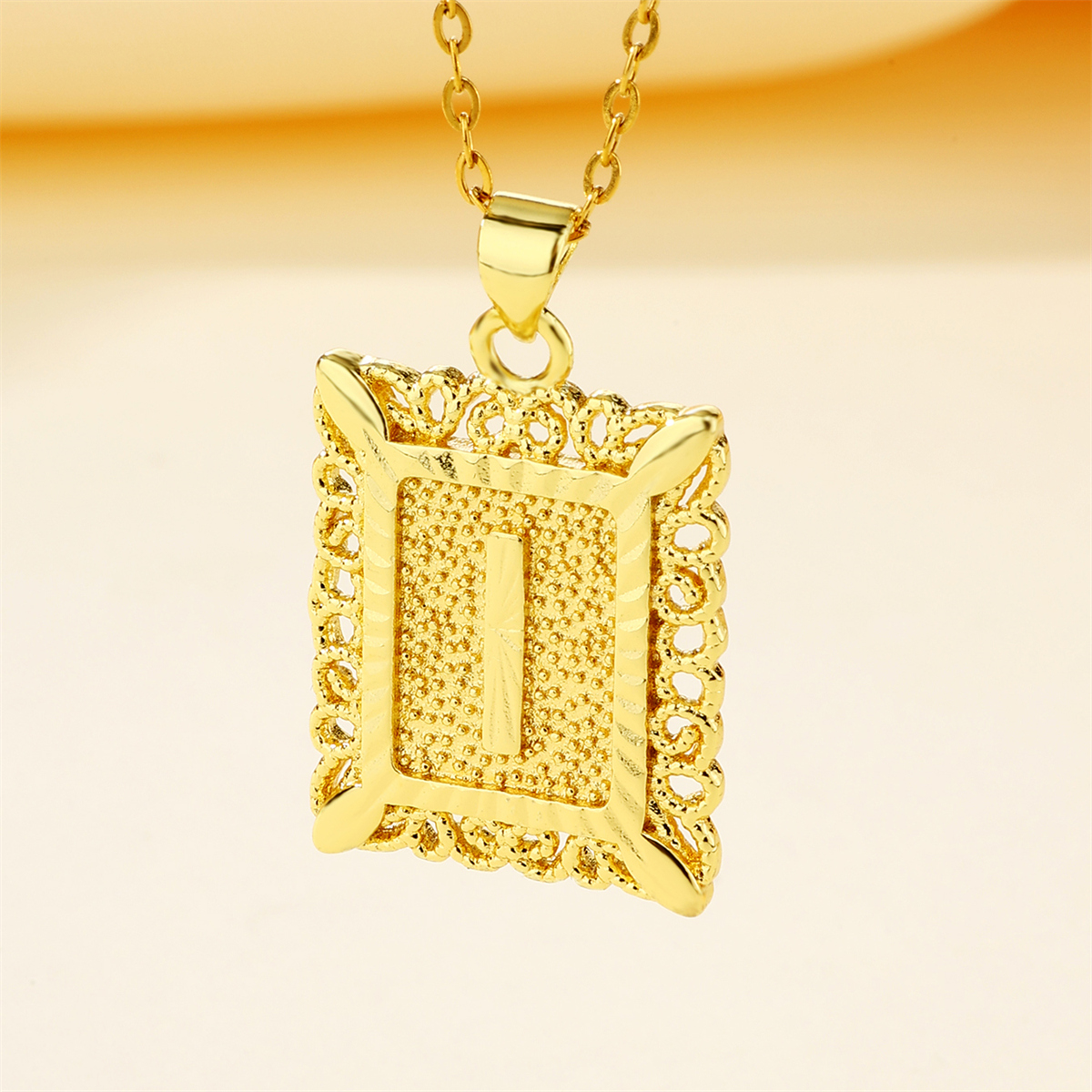 Cobre Chapados en oro de 18k Casual Ahuecar Letra Collar Colgante display picture 22