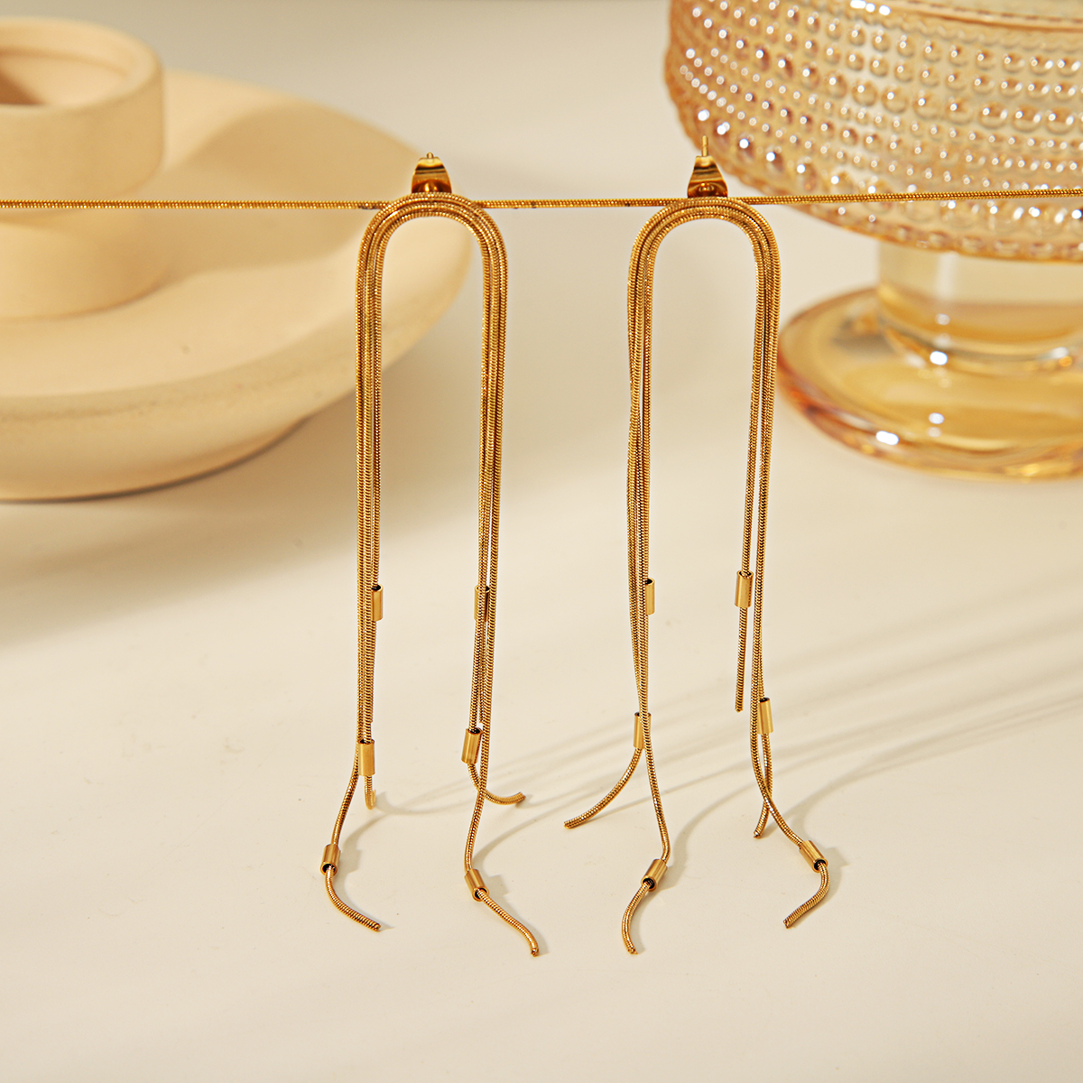 1 Pair Vintage Style Simple Style Classic Style Leaf Tassel Solid Color Plating 304 Stainless Steel 18K Gold Plated Drop Earrings display picture 1