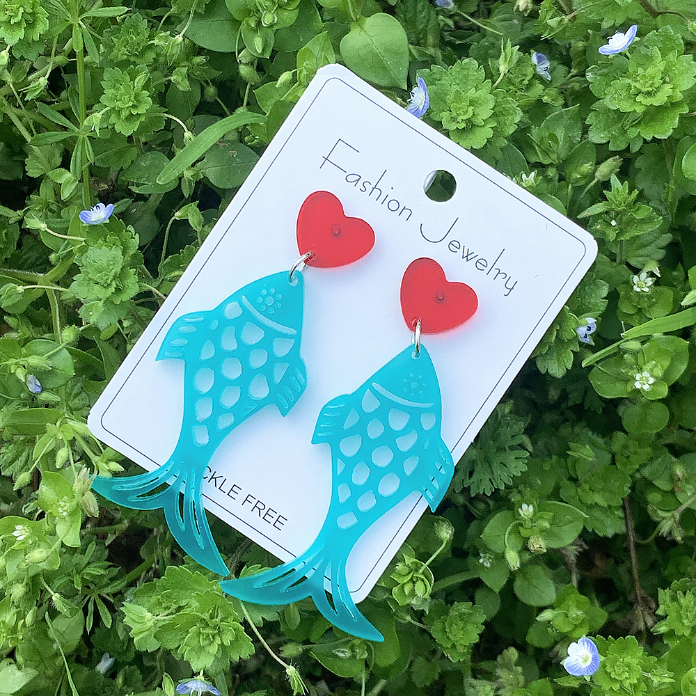 1 Pair Casual Simple Style Heart Shape Fish Hollow Out Arylic Drop Earrings display picture 5