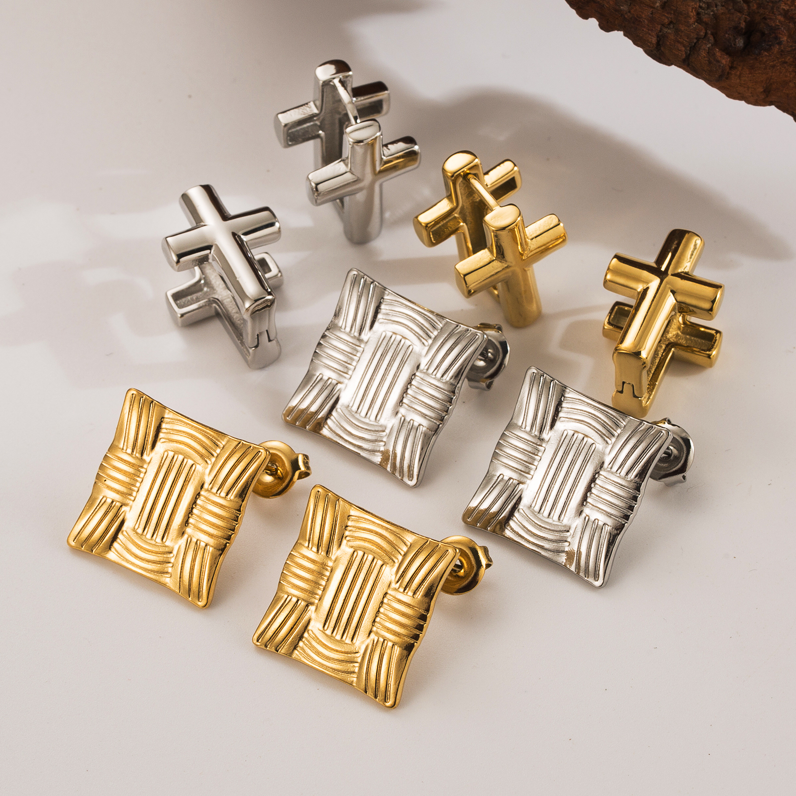 1 Pair Simple Style Classic Style Commute Cross Rectangle 304 Stainless Steel 14K Gold Plated Ear Studs display picture 6