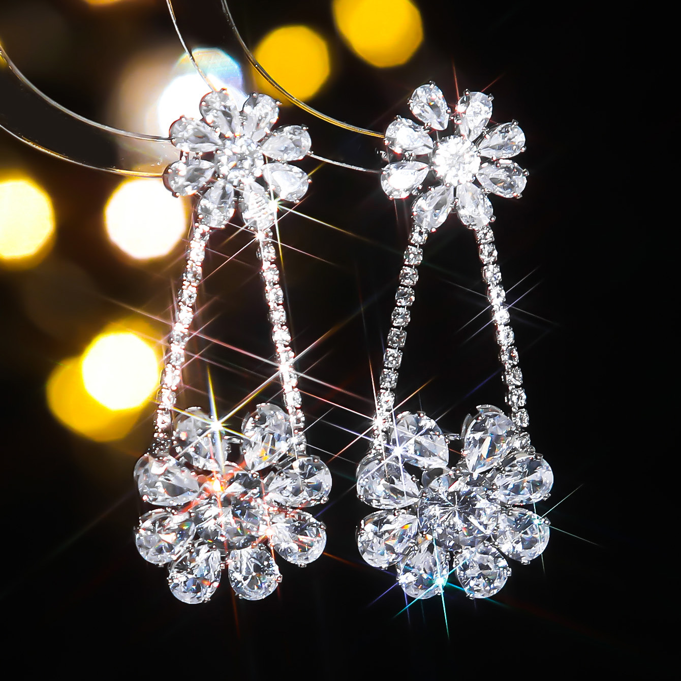1 Pair Sweet Shiny Flower Inlay Rhinestone Rhinestones Drop Earrings display picture 2