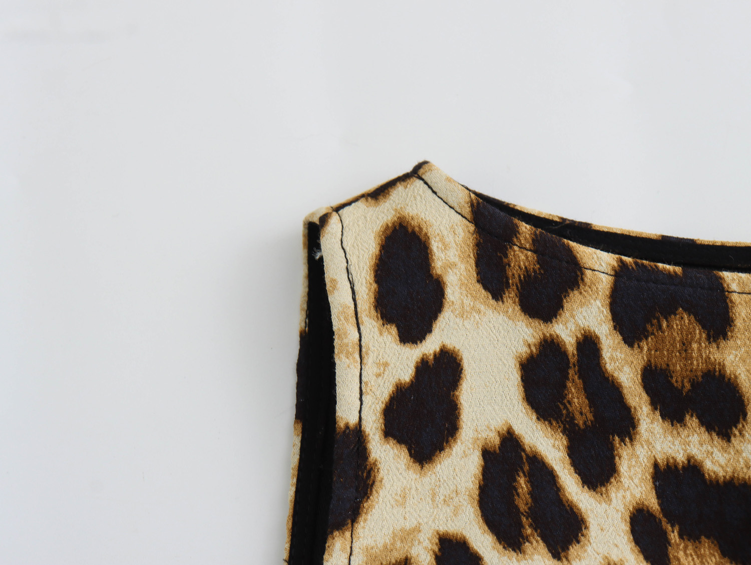 Women's Sheath Dress Streetwear Round Neck Sleeveless Leopard Knee-Length Daily Bar display picture 5