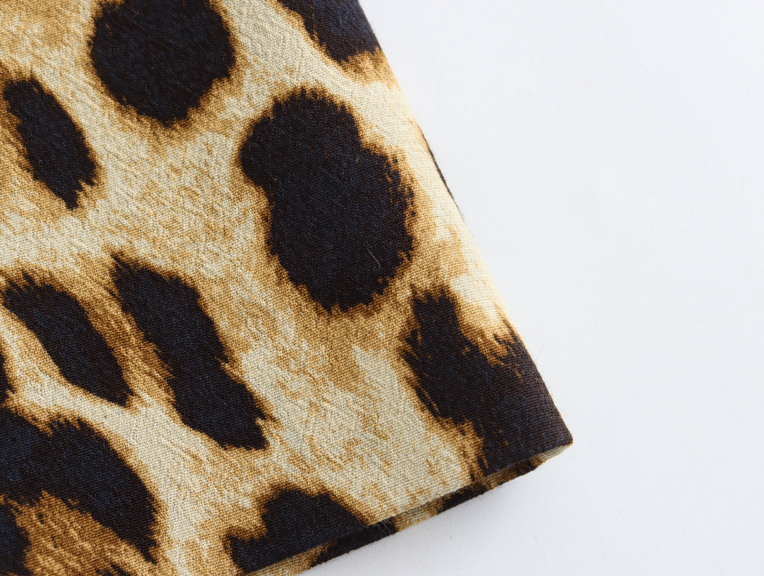Women's Sheath Dress Streetwear Round Neck Sleeveless Leopard Knee-Length Daily Bar display picture 8