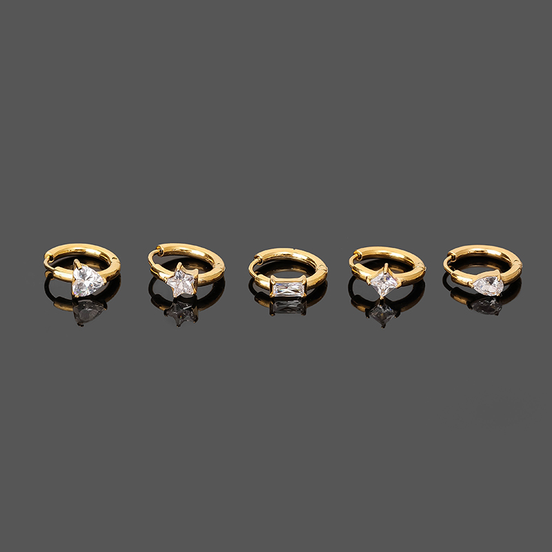 1 Piece Modern Style Simple Style Classic Style Solid Color Inlay 316L Stainless Steel  Zircon 14K Gold Plated Hoop Earrings display picture 1