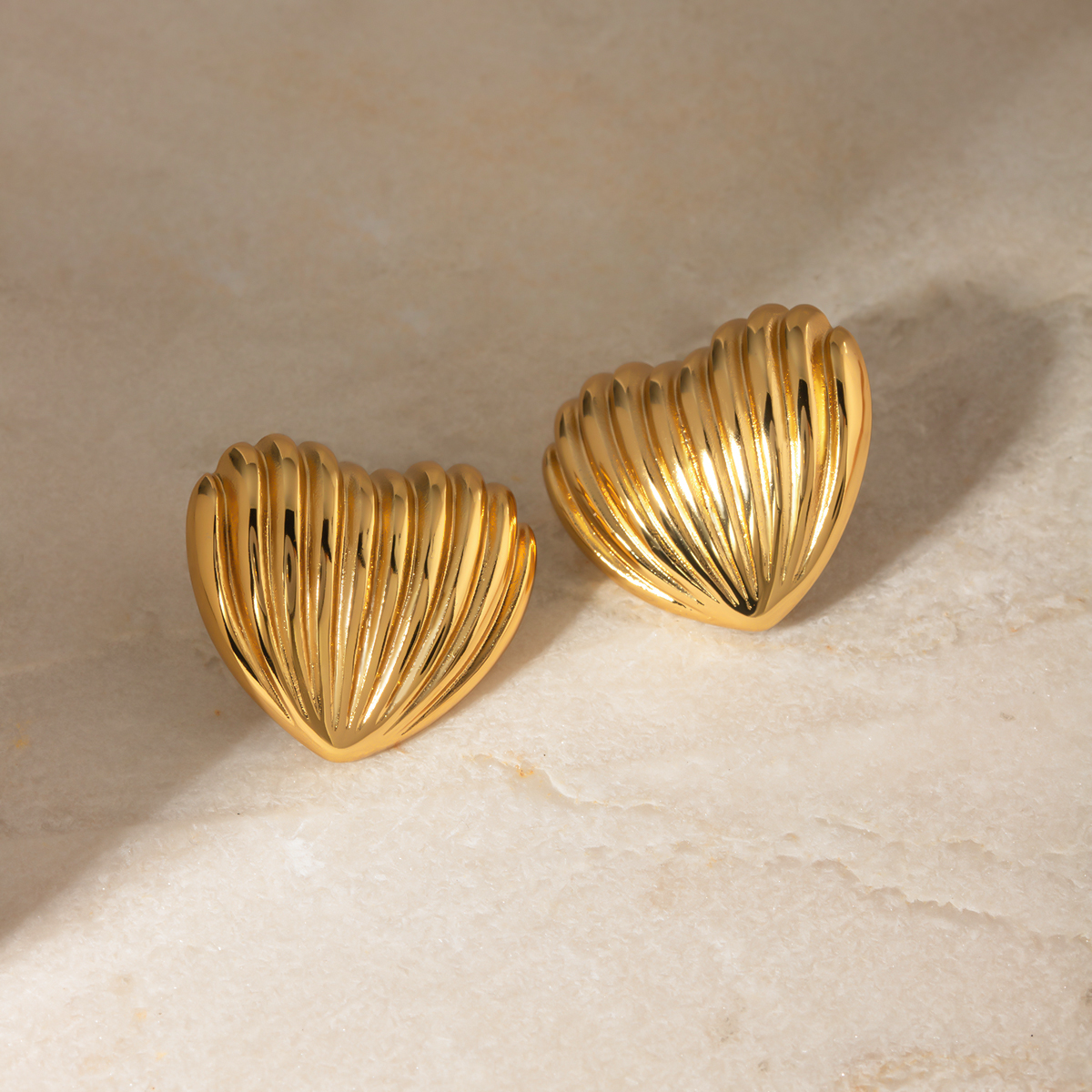 1 Par Estilo IG Estilo Simple Forma De Corazón Acero Inoxidable 304 Chapados en oro de 18k Pendientes display picture 3