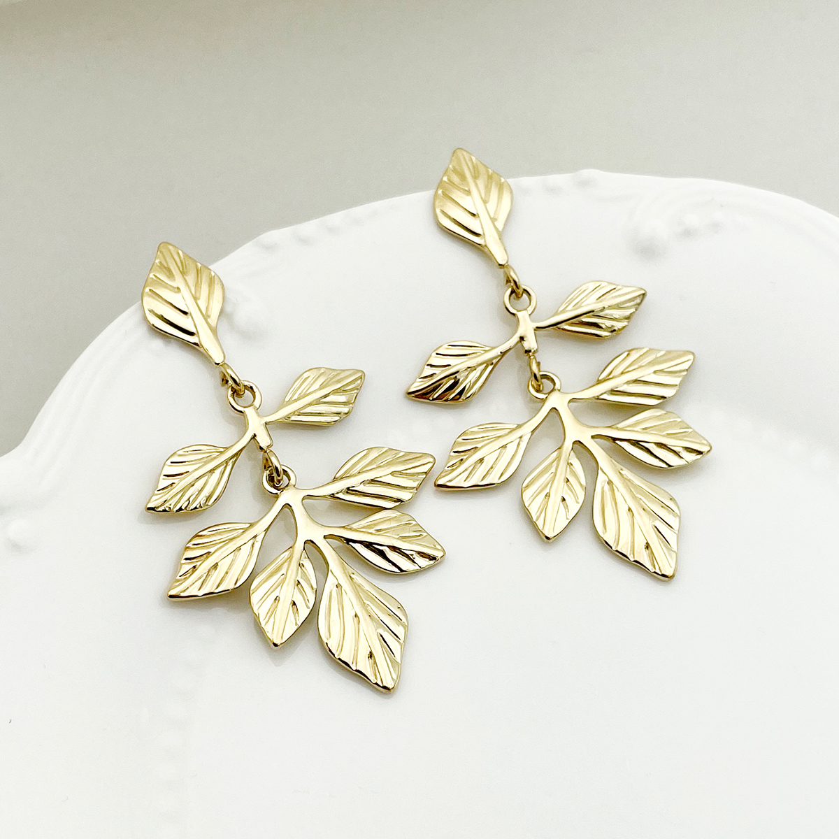 1 Pair IG Style Fairy Style Korean Style Leaves Heart Shape Feather 304 Stainless Steel 14K Gold Plated Drop Earrings display picture 6