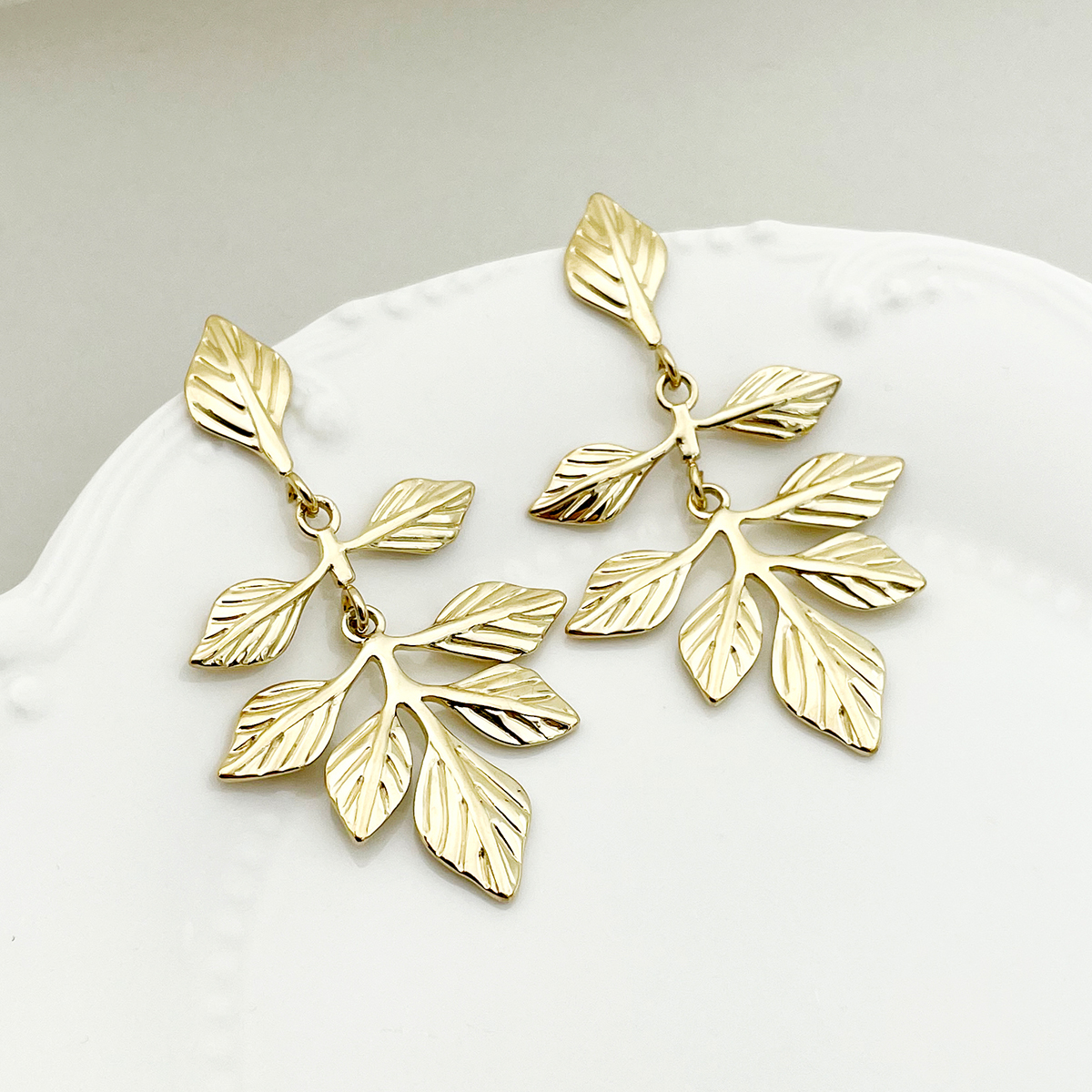 1 Paire Style IG Style De Fée Style Coréen Feuilles Forme De Cœur La Plume Acier Inoxydable 304 Plaqué Or 14K Boucles D'oreilles display picture 6