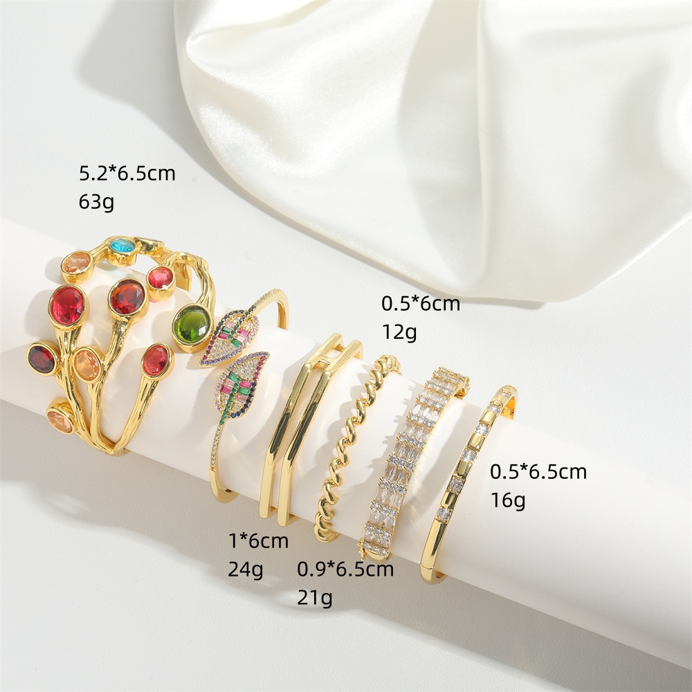 Copper 14K Gold Plated Vintage Style Simple Style Commute Inlay Leaves Zircon Bangle display picture 6