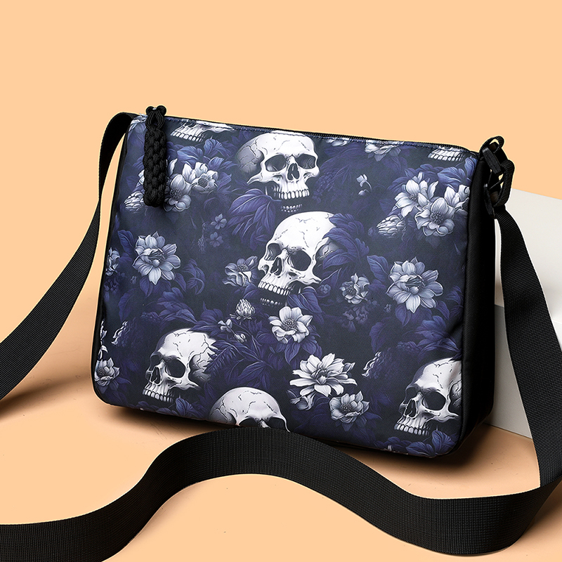 Women's Medium Canvas Skull Streetwear Zipper Crossbody Bag display picture 6