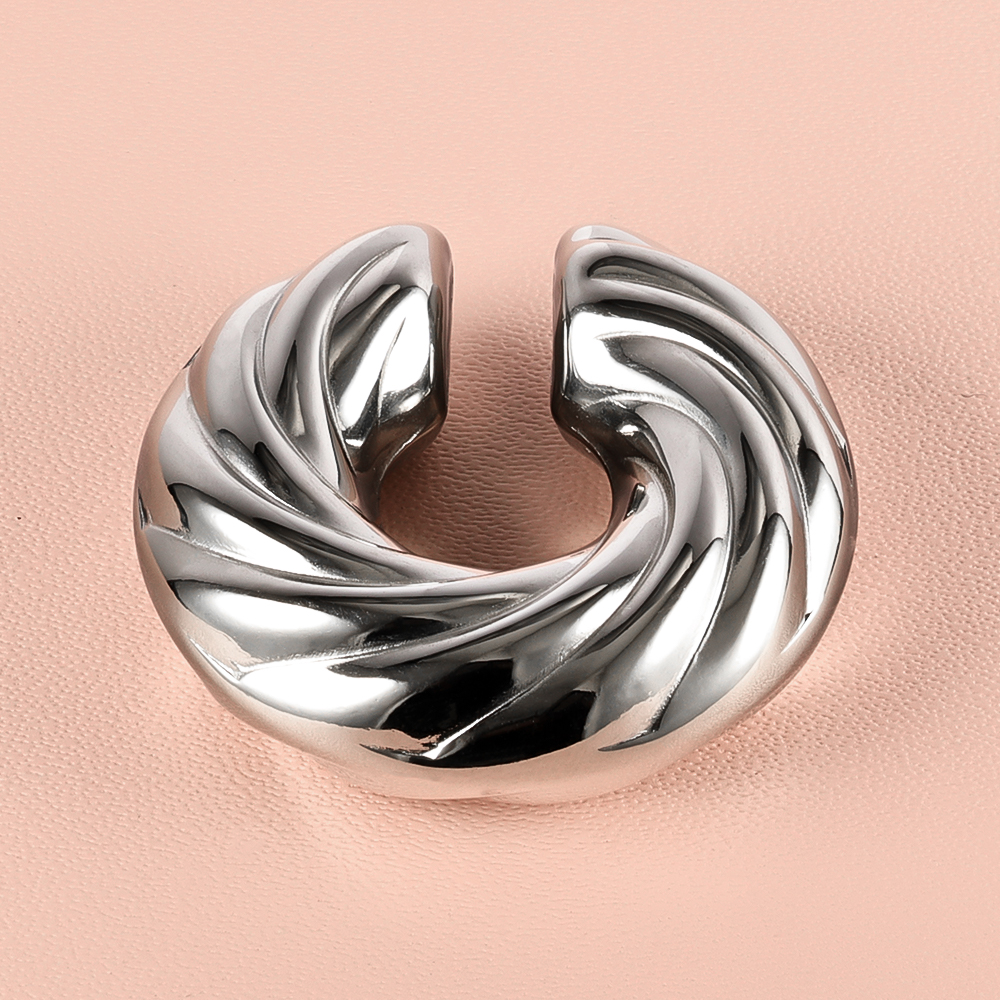 1 Piece Modern Style Simple Style Commute Solid Color Polishing 304 Stainless Steel Ear Cuffs display picture 4