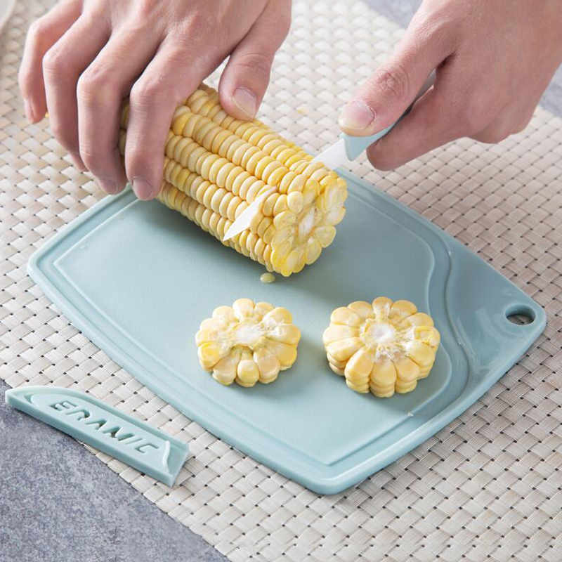 Simple Style Solid Color Plastic Cutter Chopping Board Peeler 3 Pieces Set display picture 10