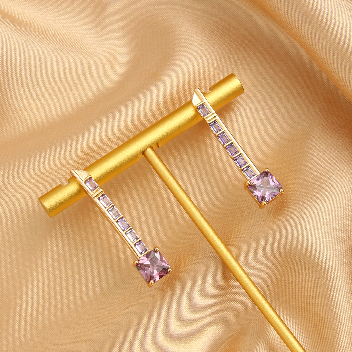 1 Pair Luxurious Simple Style Key Plating Inlay Copper Zircon 18K Gold Plated Drop Earrings display picture 4