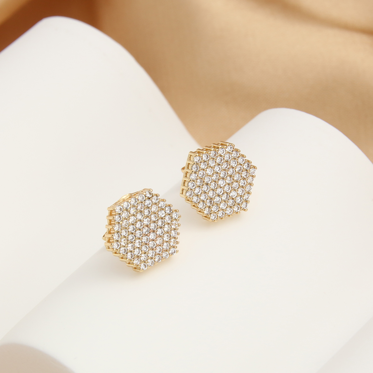 1 Pair Simple Style Commute Hexagon Square Plating Inlay Copper Zircon 18K Gold Plated Ear Studs display picture 1
