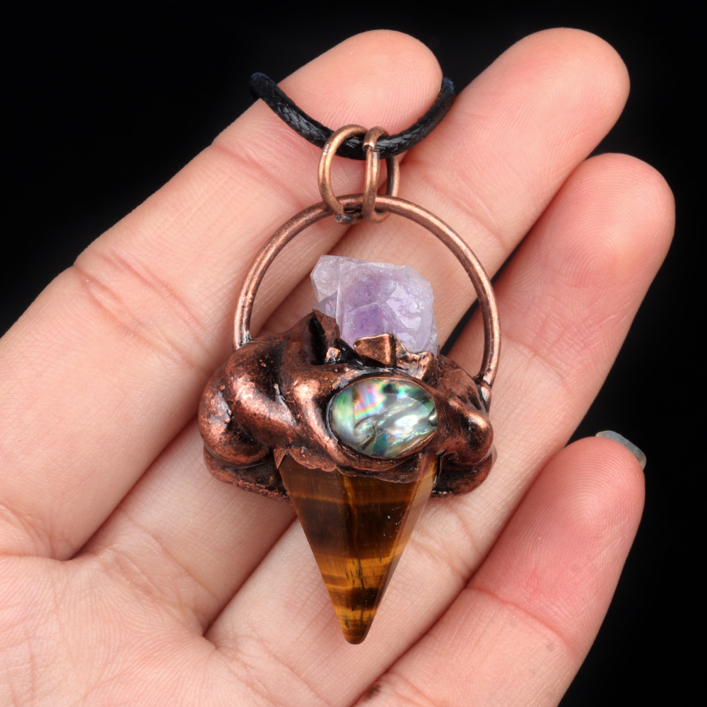 Natural Stone Rope Antique Bronze Retro Inlay Conical Abalone Shell Pendant Necklace display picture 3