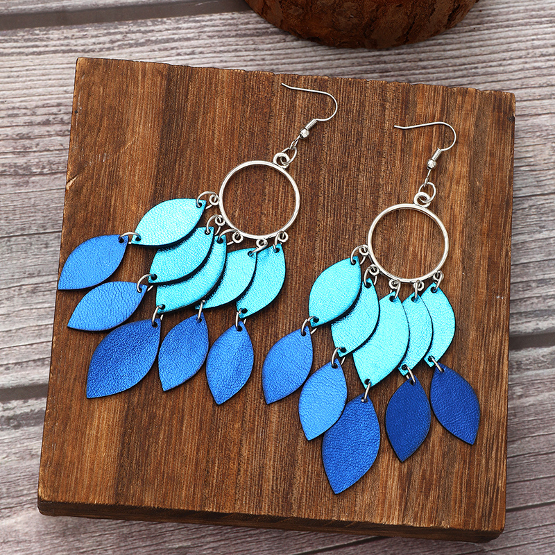 1 Pair Elegant Ethnic Style Color Block Patchwork Pu Leather Drop Earrings display picture 1