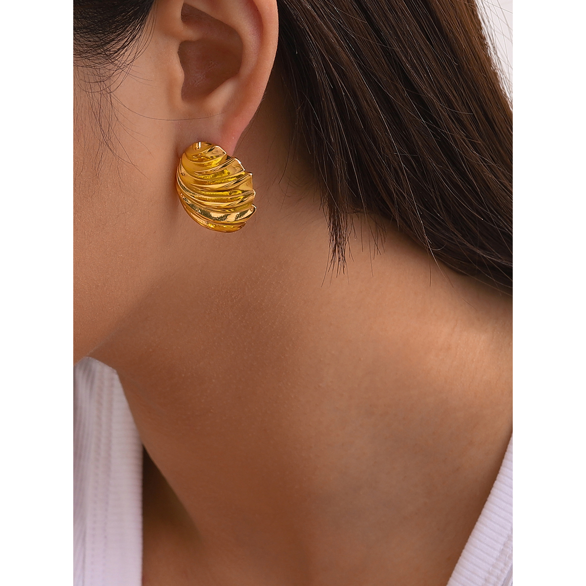 1 Paar Einfacher Stil Klassischer Stil Einfarbig Überzug Edelstahl 304 18 Karat Vergoldet Ohrringe display picture 4
