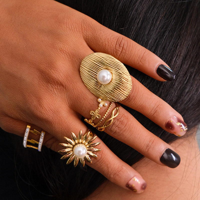 Simple Style Commute Flower Lightning 304 Stainless Steel 14K Gold Plated Pearl Zircon Rings In Bulk display picture 1