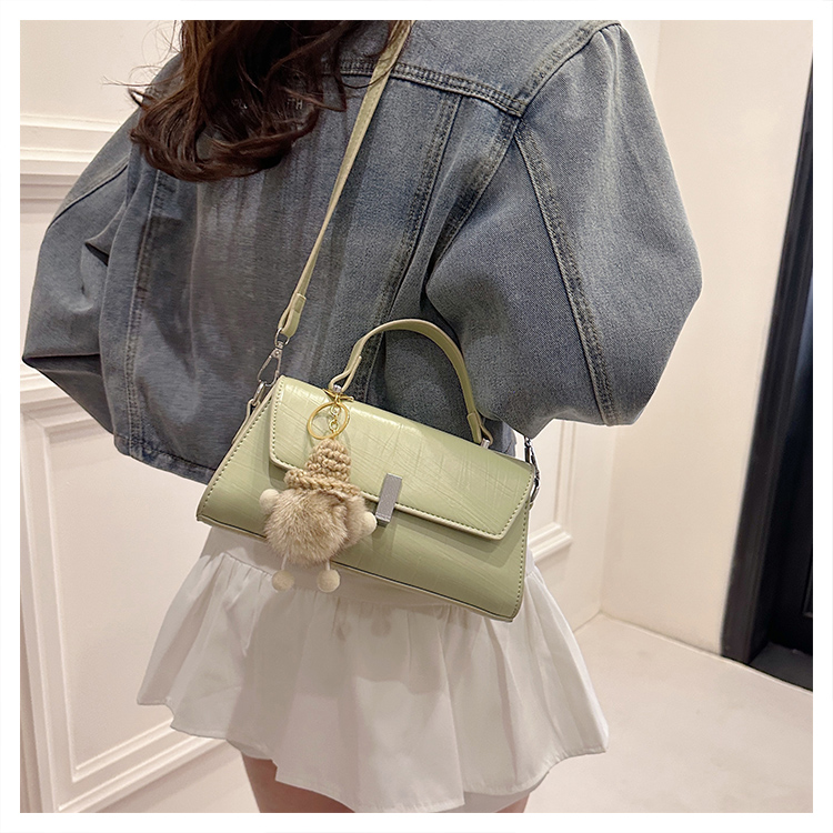 Women's Medium Pu Leather Solid Color Classic Style Sewing Thread Lock Clasp Crossbody Bag display picture 14