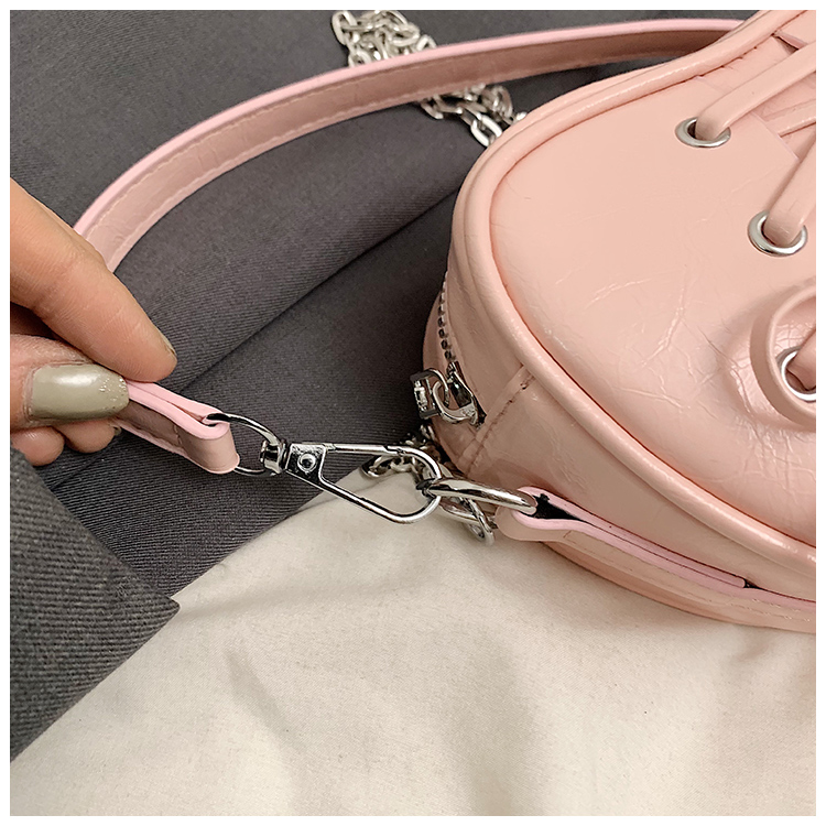 Women's Medium Pu Leather Solid Color Classic Style Streetwear Sewing Thread Zipper Crossbody Bag display picture 1