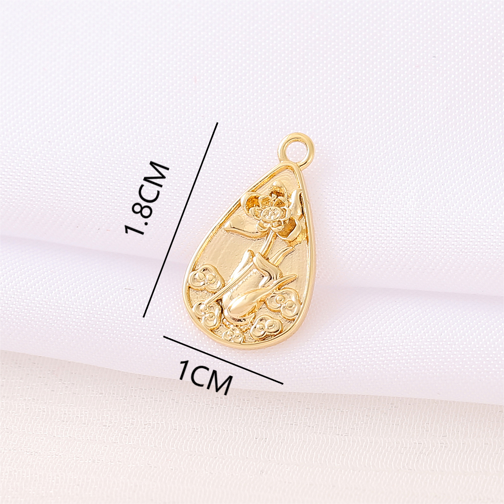 Modern Style Classic Style Water Droplets Flower 18K Gold Plated Copper Wholesale Jewelry Accessories display picture 2