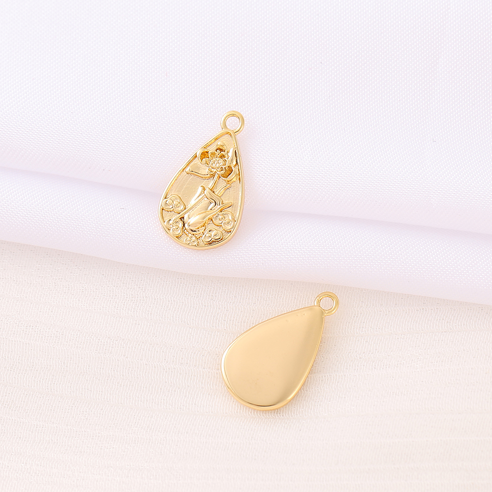Modern Style Classic Style Water Droplets Flower 18K Gold Plated Copper Wholesale Jewelry Accessories display picture 3