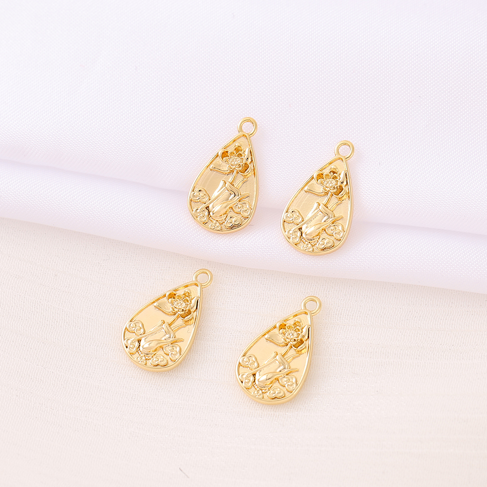 Modern Style Classic Style Water Droplets Flower 18K Gold Plated Copper Wholesale Jewelry Accessories display picture 6