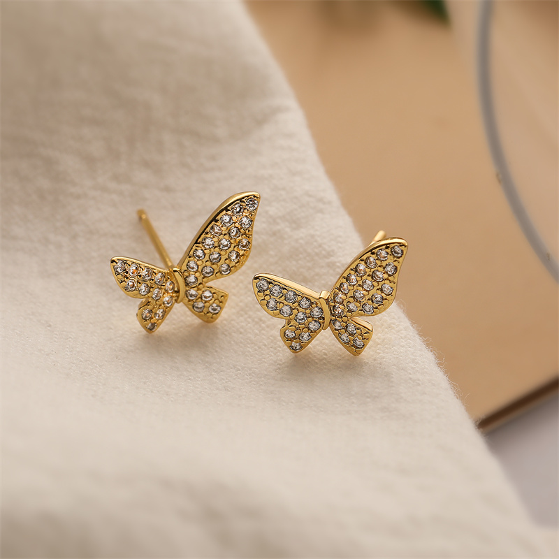 1 Pair Elegant Streetwear Butterfly Bow Knot Plating Inlay Copper Rhinestones Ear Studs display picture 1