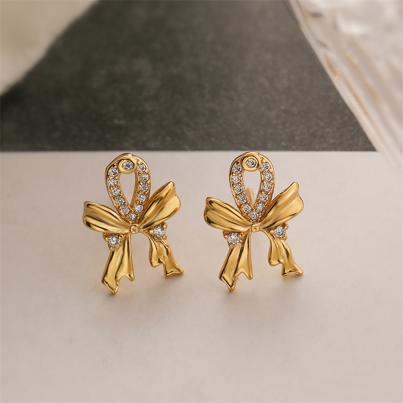 1 Pair Elegant Streetwear Butterfly Bow Knot Plating Inlay Copper Rhinestones Ear Studs display picture 4