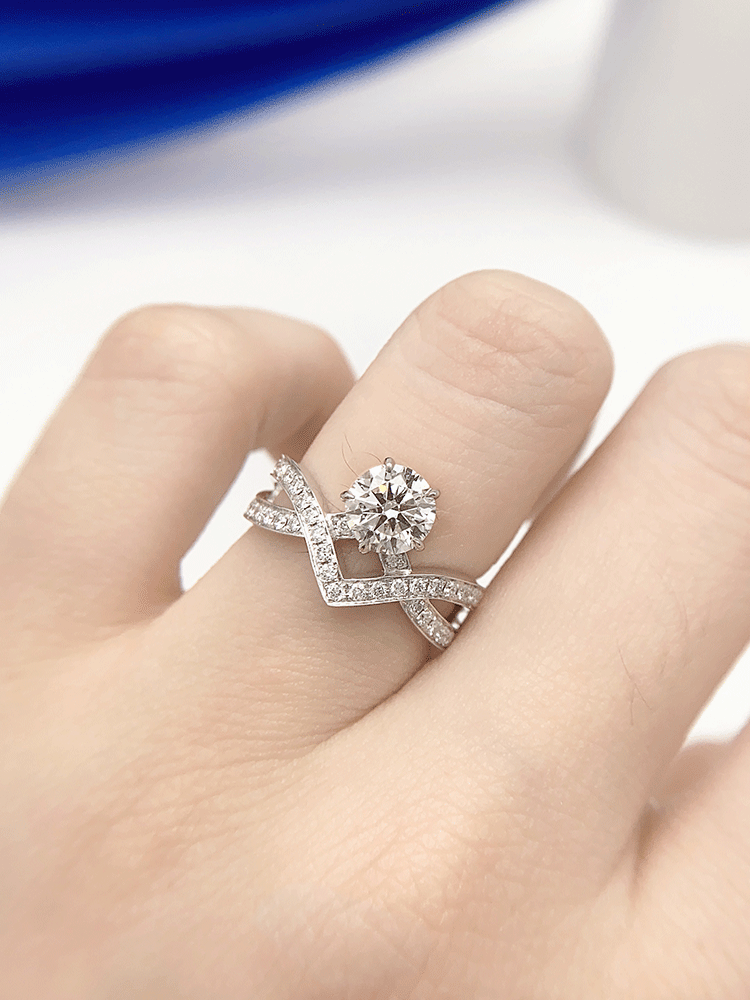Crown V-Shaped Empty Support 18K Main Stone 1.00ct Auxiliary Stone Weight 4.17G Net Weight 3.88G display picture 4