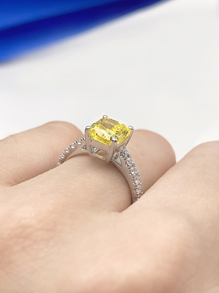 Yellow Diamond Ring Main Stone 2.04ct Auxiliary Stone Weight 3.32G Net Weight 2.85G display picture 3